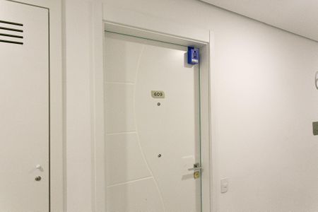 Studio para alugar com 24m², 1 quarto e sem vaga Studio para alugar com 24m², 1 quarto e sem vagalockbox