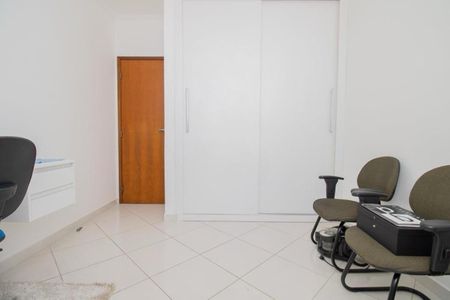 Casa à venda com 179m², 3 quartos e 2 vagasFoto 11