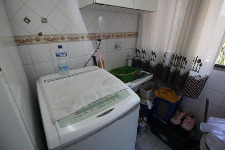 Apartamento à venda com 70m², 2 quartos e 1 vagaÁrea de Serviço