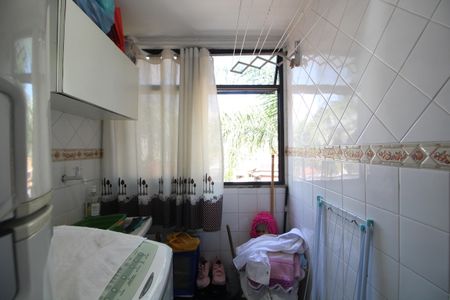 Apartamento à venda com 70m², 2 quartos e 1 vagaÁrea de Serviço