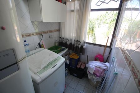 Apartamento à venda com 70m², 2 quartos e 1 vagaÁrea de Serviço