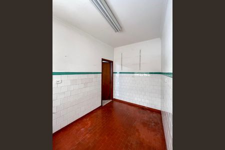 Casa para alugar com 230m², 5 quartos e 2 vagas Casa para alugar com 230m², 5 quartos e 2 vagasEdicula - Cozinha