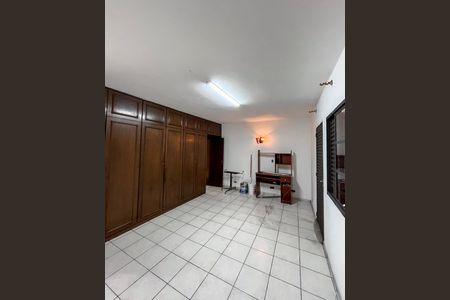Casa para alugar com 230m², 5 quartos e 2 vagas Casa para alugar com 230m², 5 quartos e 2 vagasSuite