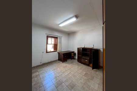 Casa para alugar com 230m², 5 quartos e 2 vagas Casa para alugar com 230m², 5 quartos e 2 vagasEdicula - Quarto