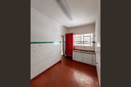 Casa para alugar com 230m², 5 quartos e 2 vagas Casa para alugar com 230m², 5 quartos e 2 vagasEdicula - Cozinha