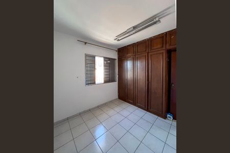 Casa para alugar com 230m², 5 quartos e 2 vagas Casa para alugar com 230m², 5 quartos e 2 vagasQuarto 3