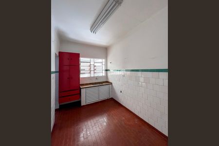 Casa para alugar com 230m², 5 quartos e 2 vagas Casa para alugar com 230m², 5 quartos e 2 vagasEdicula - Cozinha