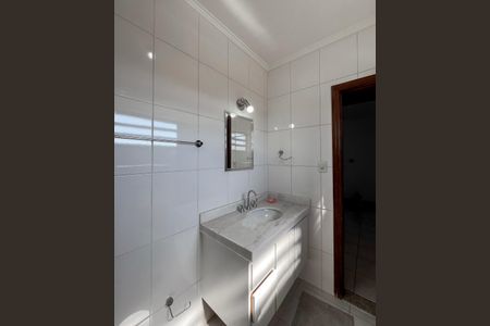 Casa para alugar com 230m², 5 quartos e 2 vagas Casa para alugar com 230m², 5 quartos e 2 vagasBanheiro da Suíte