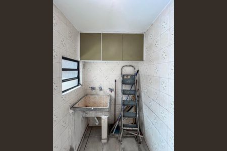 Casa para alugar com 230m², 5 quartos e 2 vagas Casa para alugar com 230m², 5 quartos e 2 vagasÁrea de Serviço