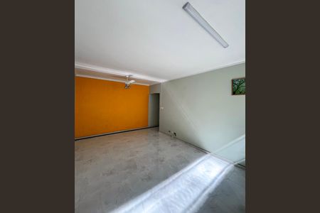 Casa para alugar com 230m², 5 quartos e 2 vagas Casa para alugar com 230m², 5 quartos e 2 vagasSala de Jantar