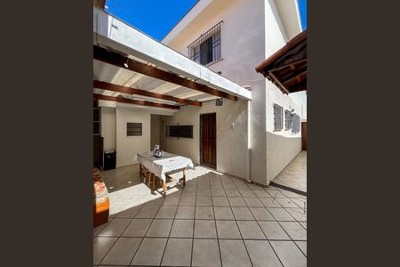 Casa para alugar com 230m², 5 quartos e 2 vagas Casa para alugar com 230m², 5 quartos e 2 vagasChurrasqueira