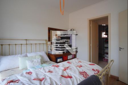 Casa à venda com 280m², 4 quartos e 3 vagasSuíte 2 - Segundo Andar