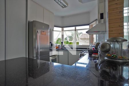 Casa à venda com 280m², 4 quartos e 3 vagasCozinha