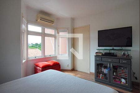 Casa à venda com 280m², 4 quartos e 3 vagasSuíte 1 - Segundo Andar