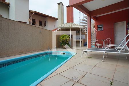 Casa à venda com 280m², 4 quartos e 3 vagasQuintal - Fundos