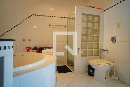 Casa à venda com 280m², 4 quartos e 3 vagasBanheiro da Suíte 1 - Segundo Andar