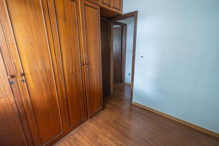 Apartamento à venda com 93m², 4 quartos e 2 vagasquarto 2