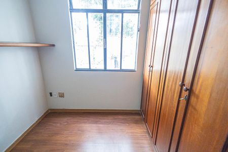 Apartamento à venda com 93m², 4 quartos e 2 vagasquarto 2