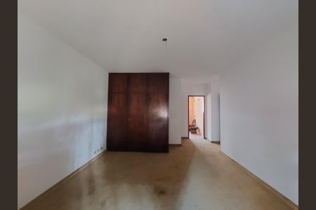 Casa à venda com 1186m², 4 quartos e 6 vagas Casa à venda com 1186m², 4 quartos e 6 vagasSuíte 4