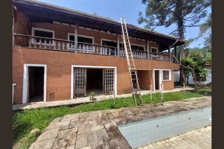 Casa à venda com 1186m², 4 quartos e 6 vagas Casa à venda com 1186m², 4 quartos e 6 vagasQuintal-Área de Lazer