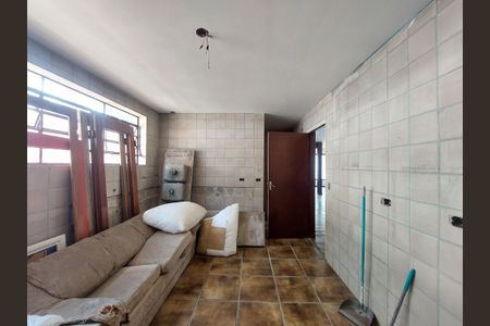 Casa à venda com 1186m², 4 quartos e 6 vagas Casa à venda com 1186m², 4 quartos e 6 vagasCozinha