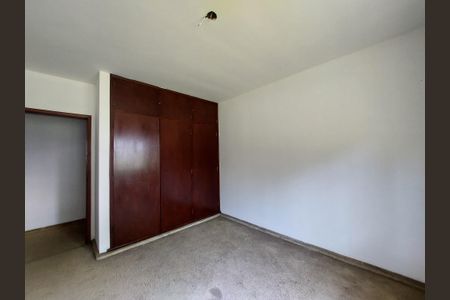 Casa à venda com 1186m², 4 quartos e 6 vagas Casa à venda com 1186m², 4 quartos e 6 vagasSuíte 1