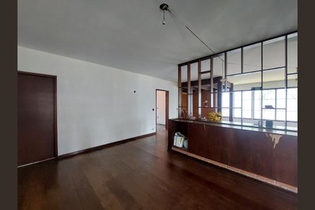 Casa à venda com 1186m², 4 quartos e 6 vagas Casa à venda com 1186m², 4 quartos e 6 vagasSala de Jantar