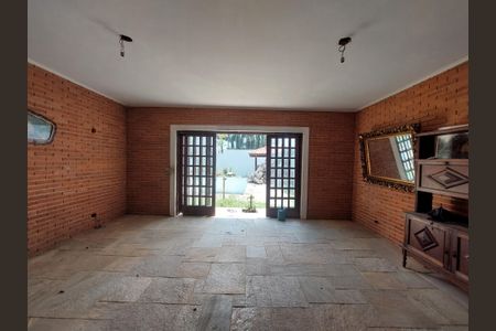 Casa à venda com 1186m², 4 quartos e 6 vagas Casa à venda com 1186m², 4 quartos e 6 vagasQuarto 1 Edícula