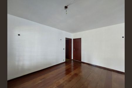 Casa à venda com 1186m², 4 quartos e 6 vagas Casa à venda com 1186m², 4 quartos e 6 vagasSala de Jantar