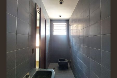 Casa à venda com 1186m², 4 quartos e 6 vagas Casa à venda com 1186m², 4 quartos e 6 vagasBanheiro Suíte 3