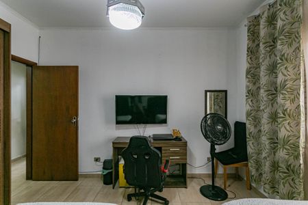 Casa à venda com 242m², 3 quartos e 4 vagasQuarto 