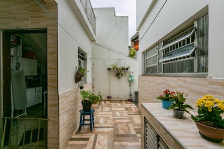 Casa à venda com 242m², 3 quartos e 4 vagasÁrea de Serviço