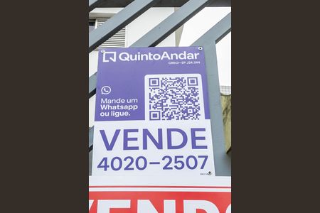 Casa à venda com 242m², 3 quartos e 4 vagasPlaquinha