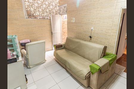 Sala de casa à venda com 3 quartos, 100m² em Vila Invernada, São Paulo