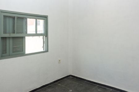 Casa para alugar com 35m², 1 quarto e 1 vagaQuarto