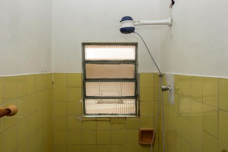 Banheiro de casa para alugar com 1 quarto, 35m² em Interlagos, São Paulo