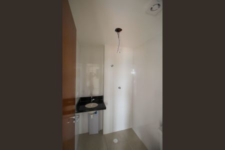 Apartamento à venda com 36m², 2 quartos e sem vaga Apartamento à venda com 36m², 2 quartos e sem vagaBanheiro