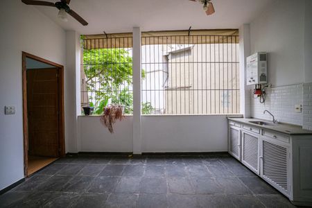 Apartamento à venda com 120m², 4 quartos e sem vagaÁrea Gourmet
