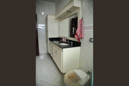 Casa à venda com 125m², 3 quartos e 2 vagasSuíte - Banheiro 