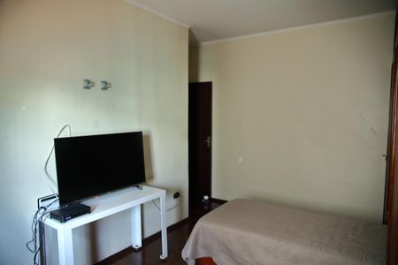 Casa à venda com 125m², 3 quartos e 2 vagasQuarto 2 