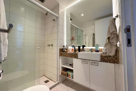 Banheiro de apartamento para alugar com 2 quartos, 94m² em Botafogo, Rio de Janeiro