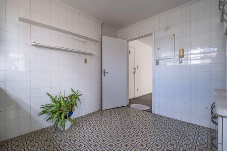 Apartamento à venda com 110m², 3 quartos e 1 vaga Apartamento à venda com 110m², 3 quartos e 1 vagaCozinha