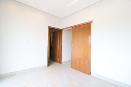 Casa para alugar com 166m², 3 quartos e 2 vagasQuarto 3 - Suíte