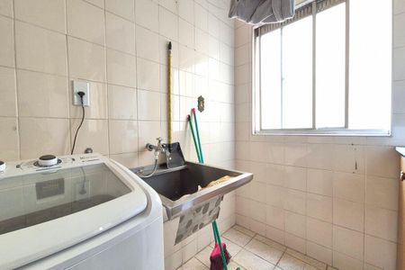 Apartamento à venda com 70m², 3 quartos e 1 vagaÁrea de Serviço