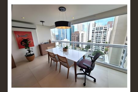 Apartamento para alugar com 1 quarto, 74m² em Bosque da Saúde, São Paulo