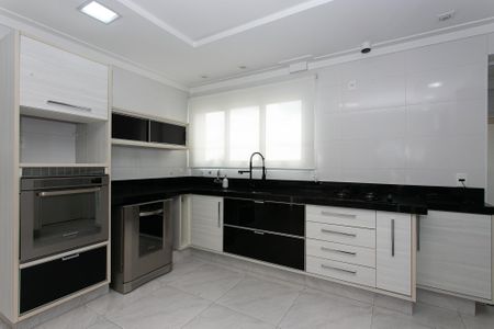 Apartamento para alugar com 235m², 4 quartos e 5 vagasCozinha