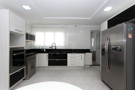 Apartamento para alugar com 235m², 4 quartos e 5 vagasCozinha