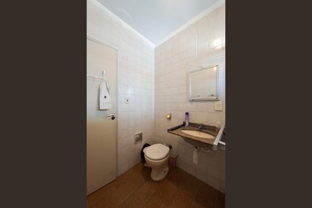 Apartamento para alugar com 68m², 2 quartos e 2 vagas Apartamento para alugar com 68m², 2 quartos e 2 vagasBanheiro