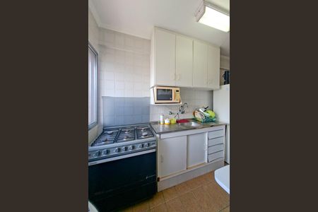 Apartamento para alugar com 68m², 2 quartos e 2 vagas Apartamento para alugar com 68m², 2 quartos e 2 vagasCozinha