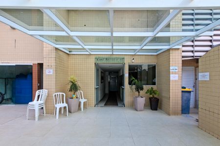 Apartamento para alugar com 68m², 2 quartos e 2 vagas Apartamento para alugar com 68m², 2 quartos e 2 vagasHall de entrada